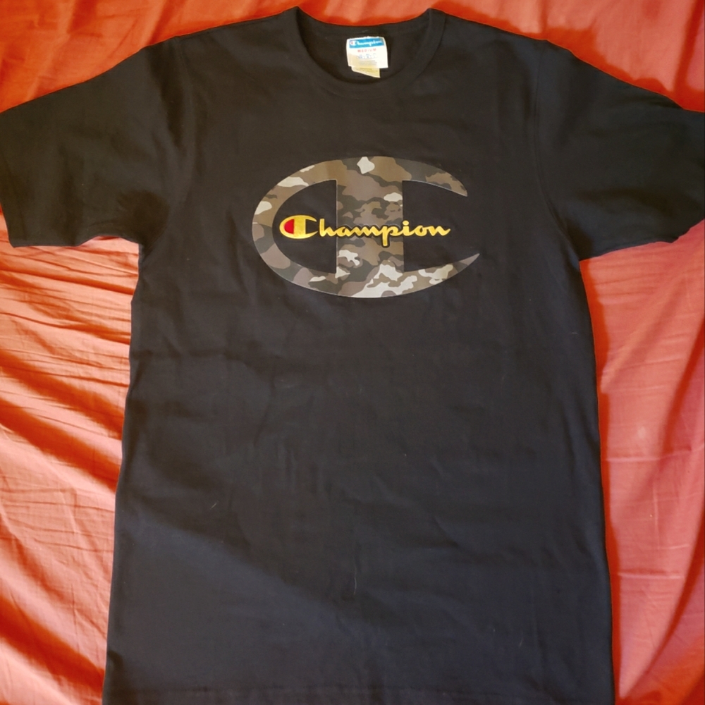 COPY - Black/Camo Champion T-shirt (M)